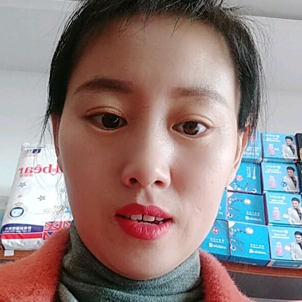 奶瓶小姐姐