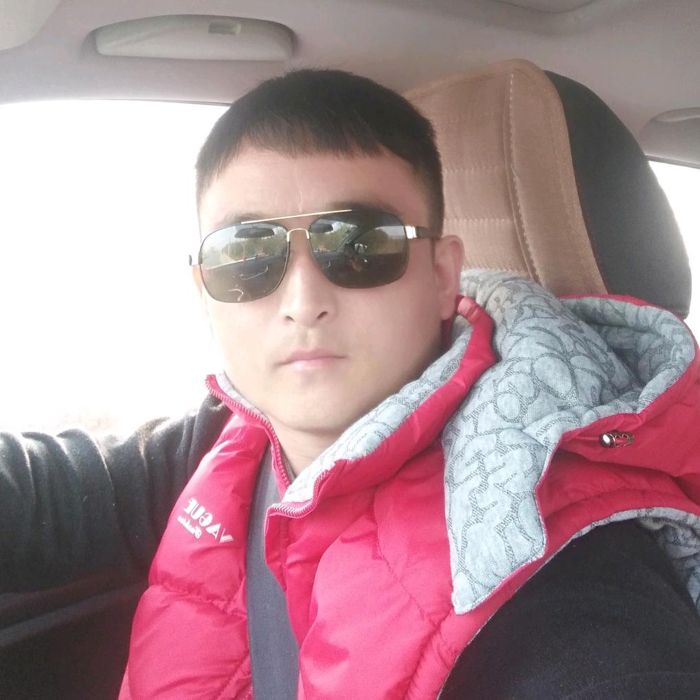 《阿帅》炒面，豆腐菜