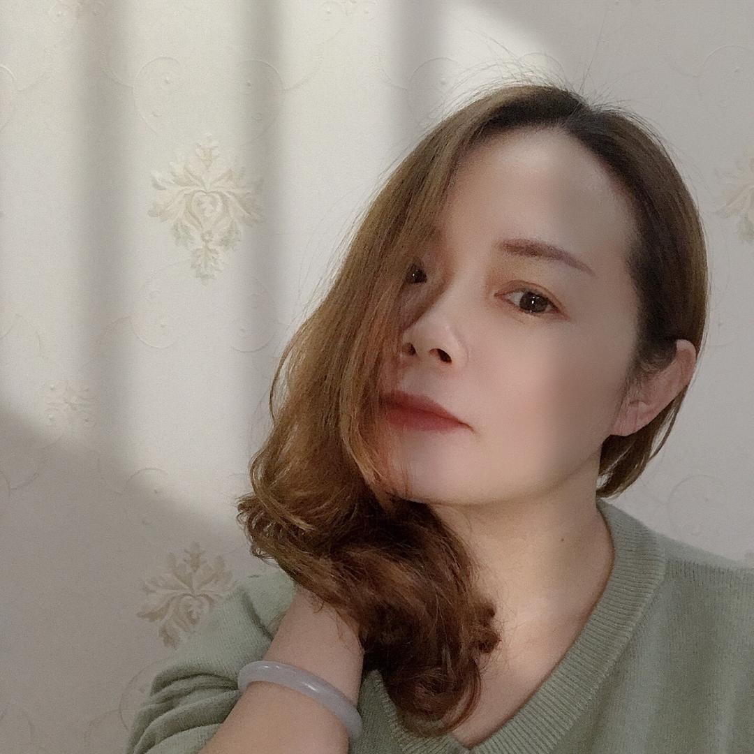 @英朵
