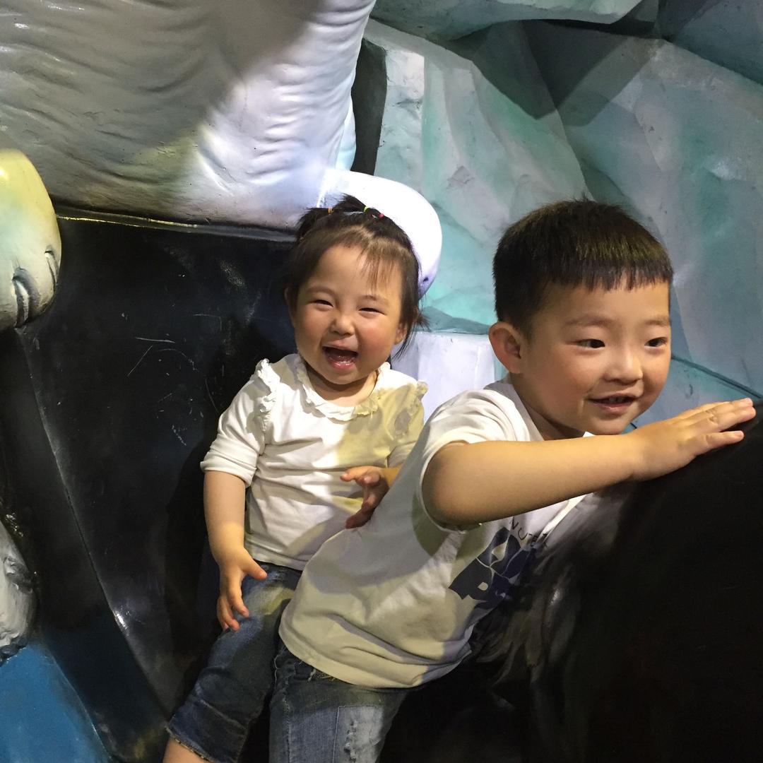 左手倒影