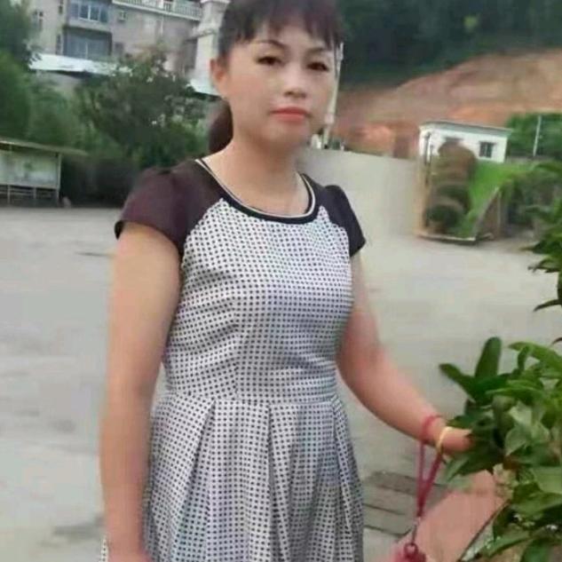 壶瓶山平东女子管乐队唢呐