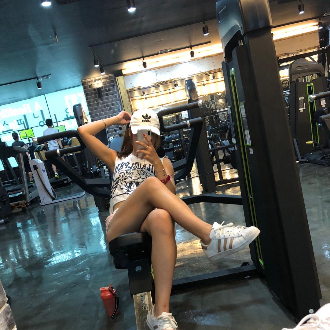没有蜜桃的女孩