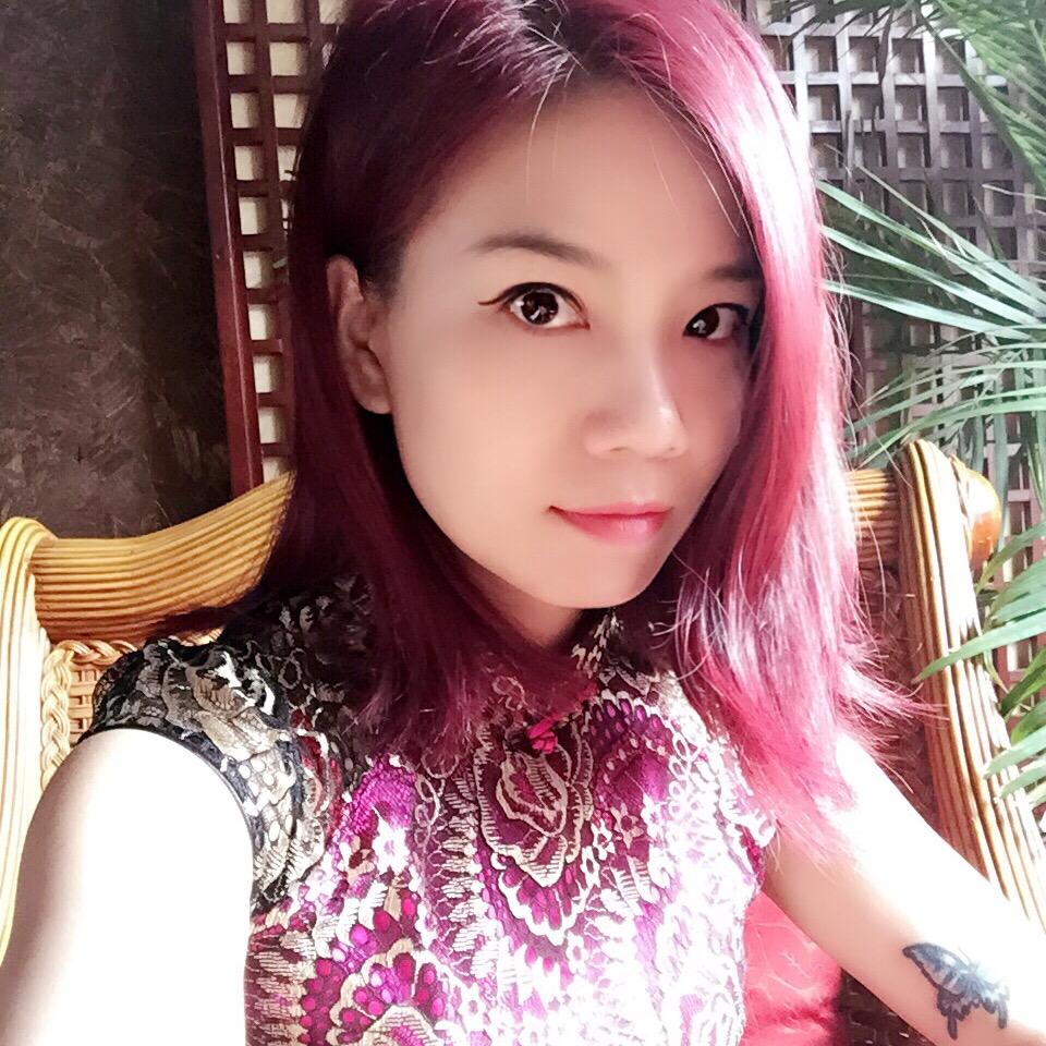 茜文