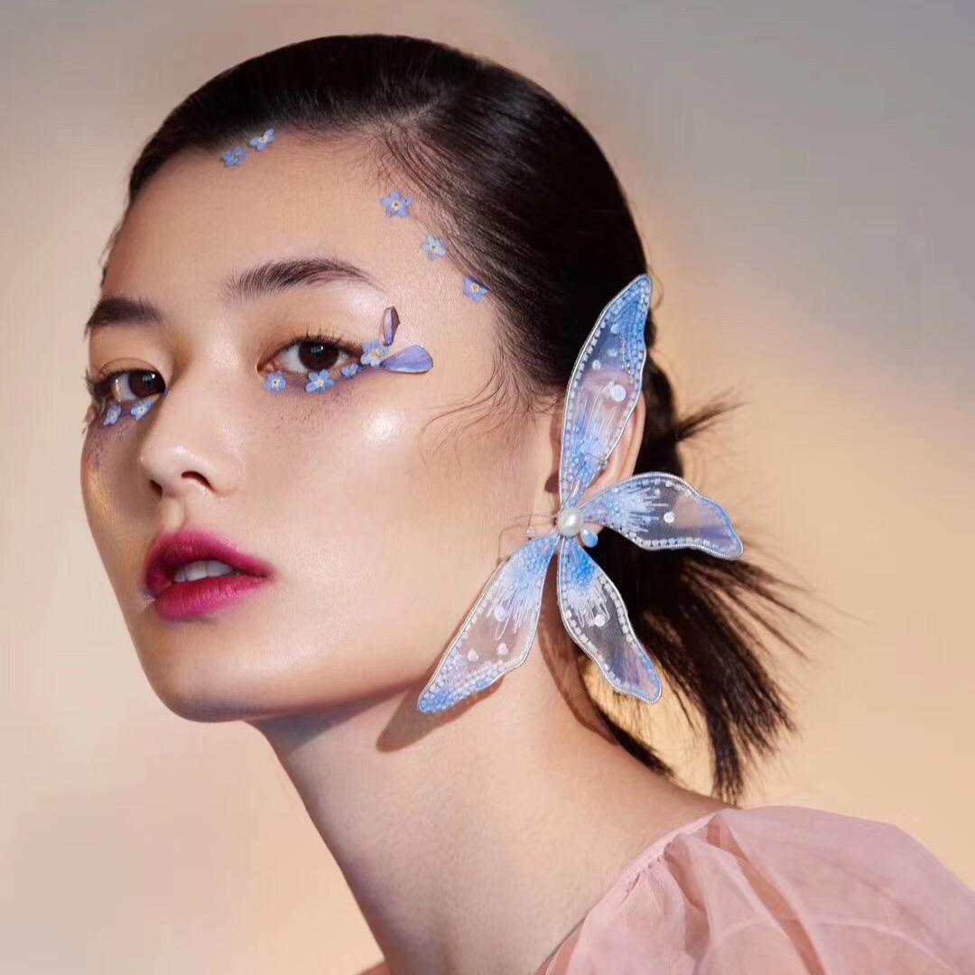化妆师莫莫