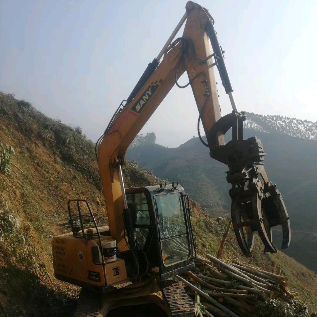 开挖（夹）机的糟老头