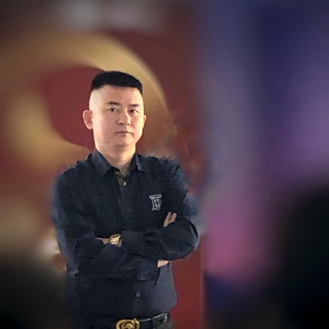 ZQ灯·博·士