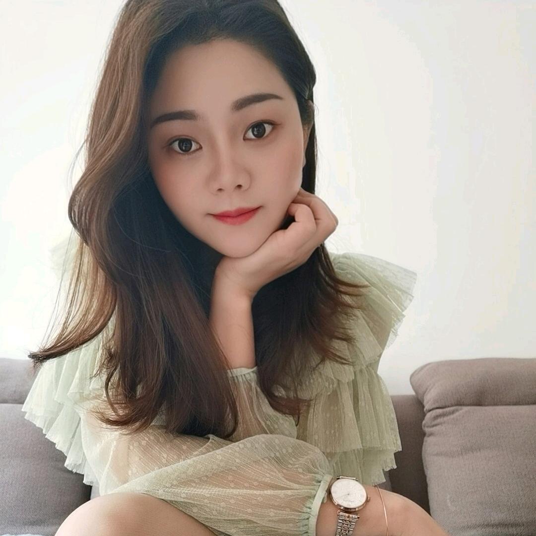 卖香水的小姐姐