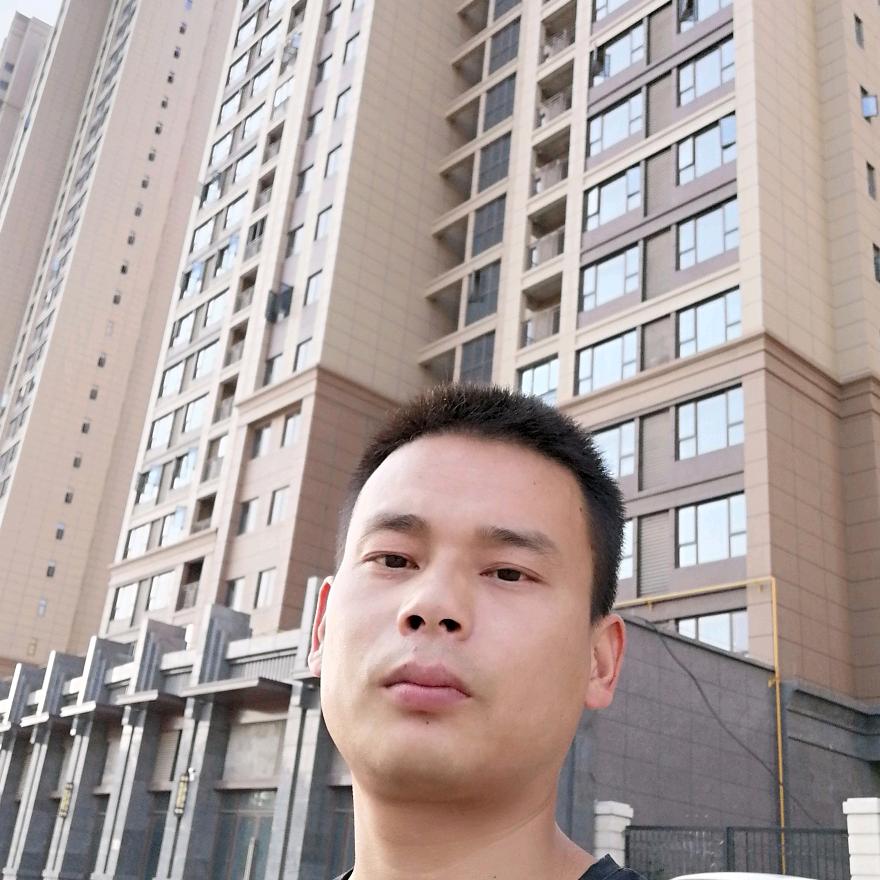 杨得群（沙石料配送）