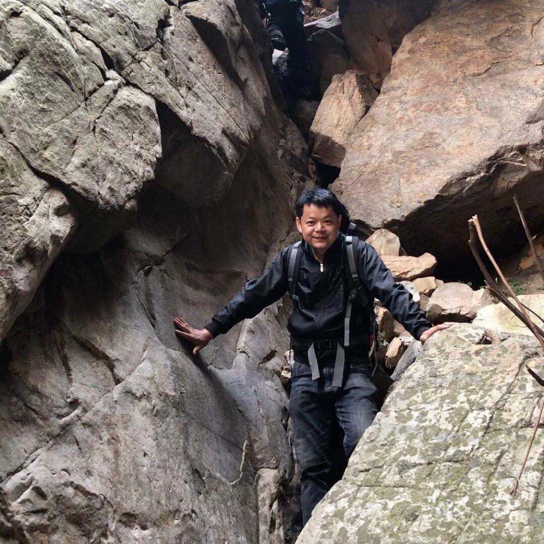 山高人为峰