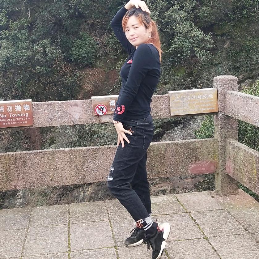 艳子姐姐爱运动
