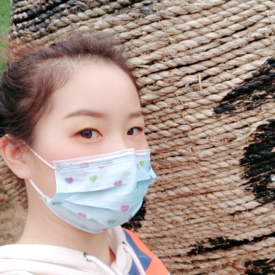 肖妹子在工地