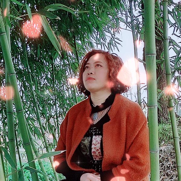 只有坚强