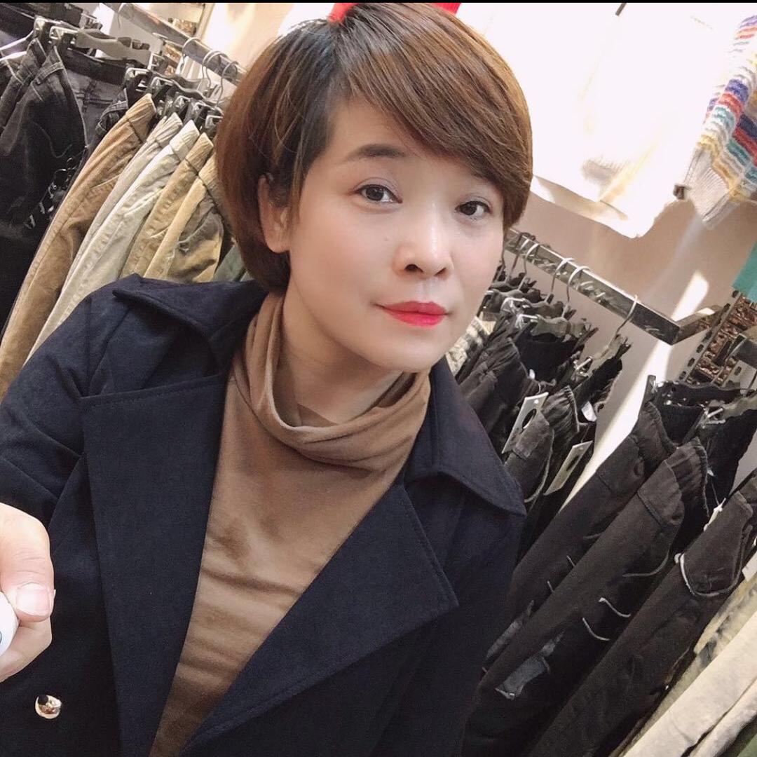 灵宝市亮点女人服装店