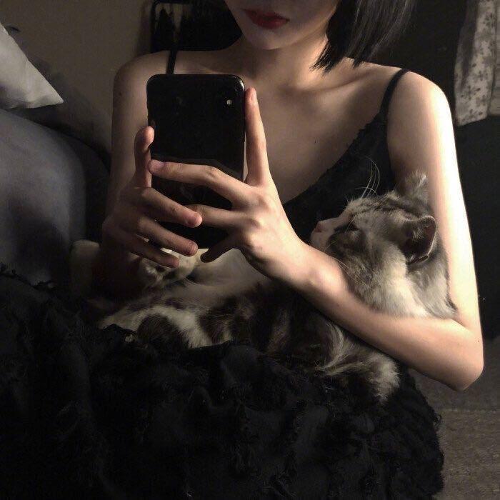 小芹.