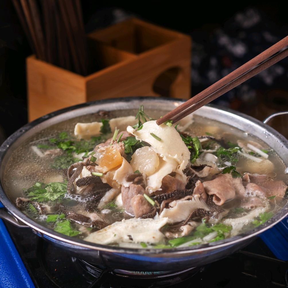 嘉州特色跷脚牛肉杨陆餐厅