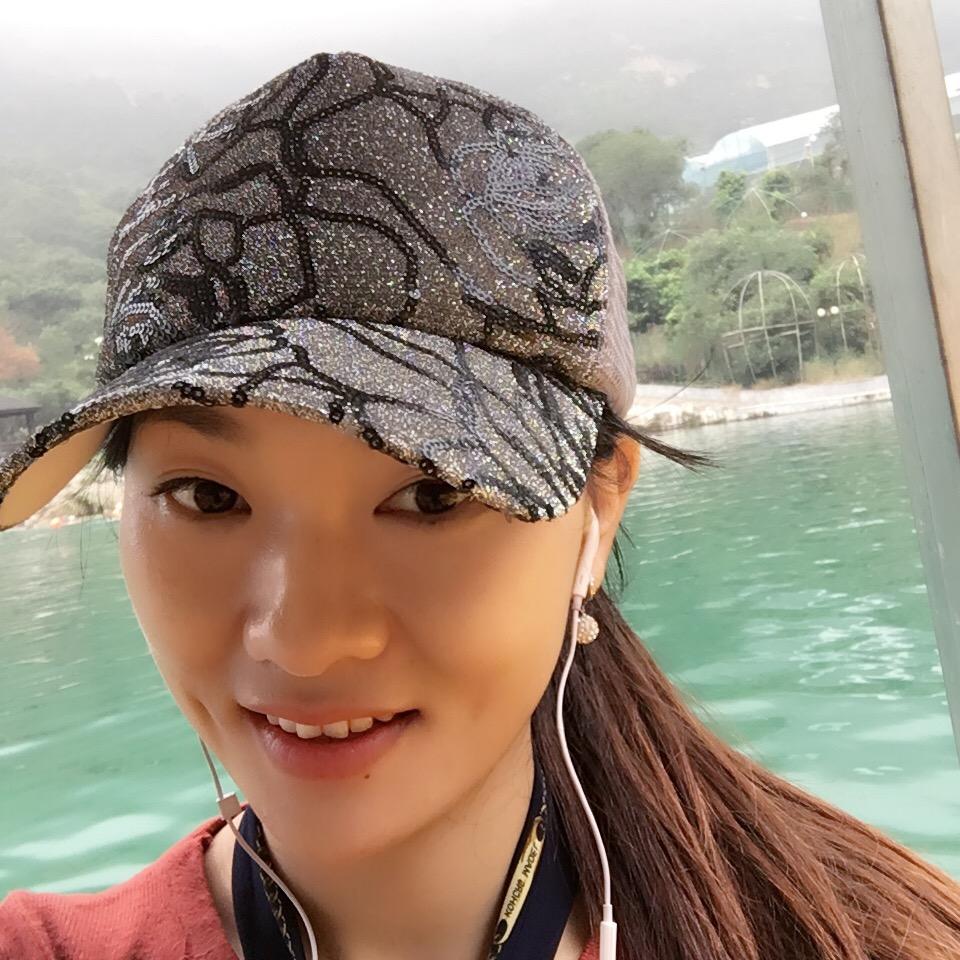 穿着拖鞋出走