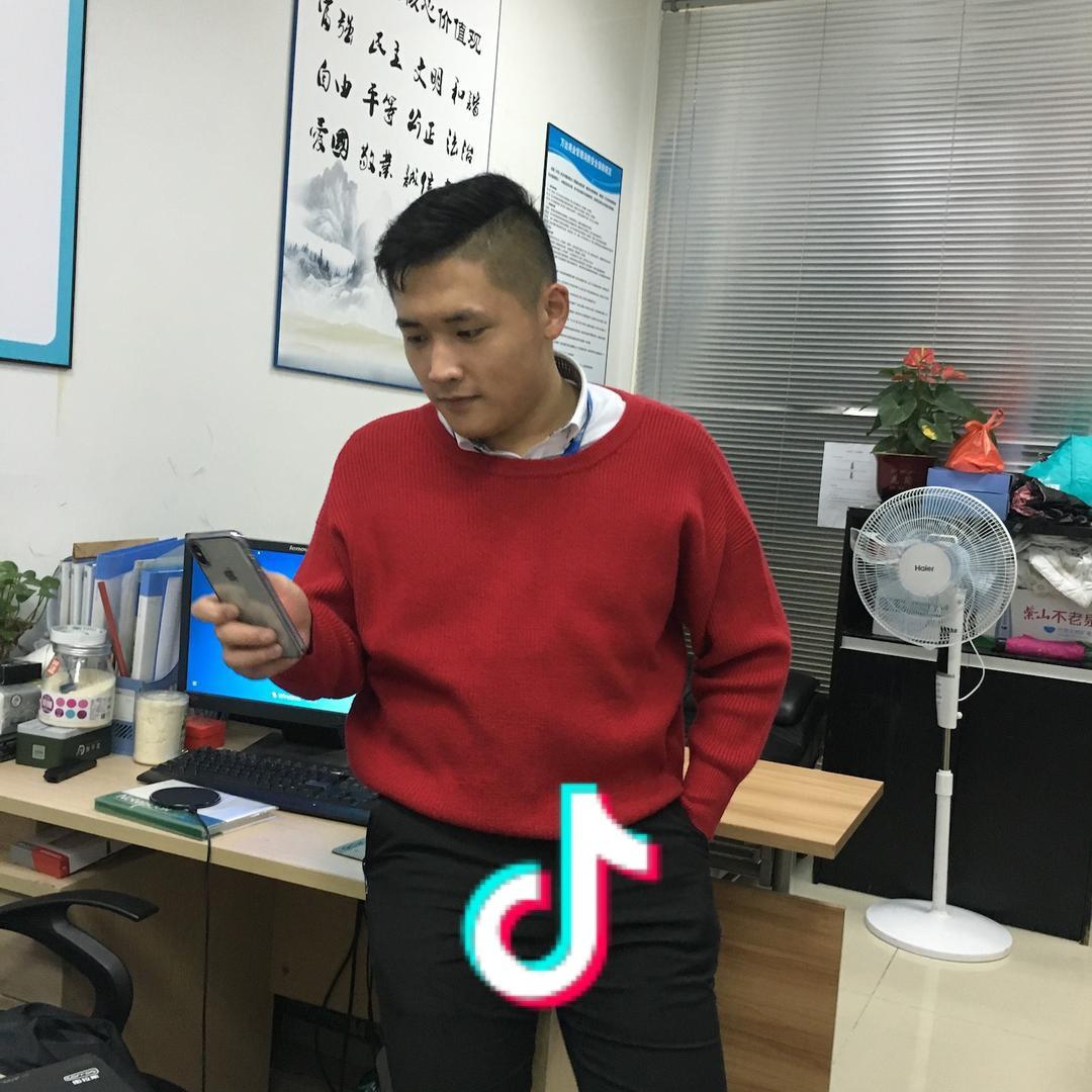 一个更胖