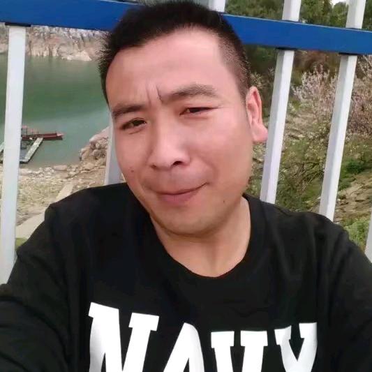 骆隐骆现