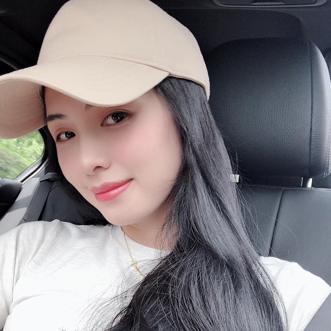 Lu小姐