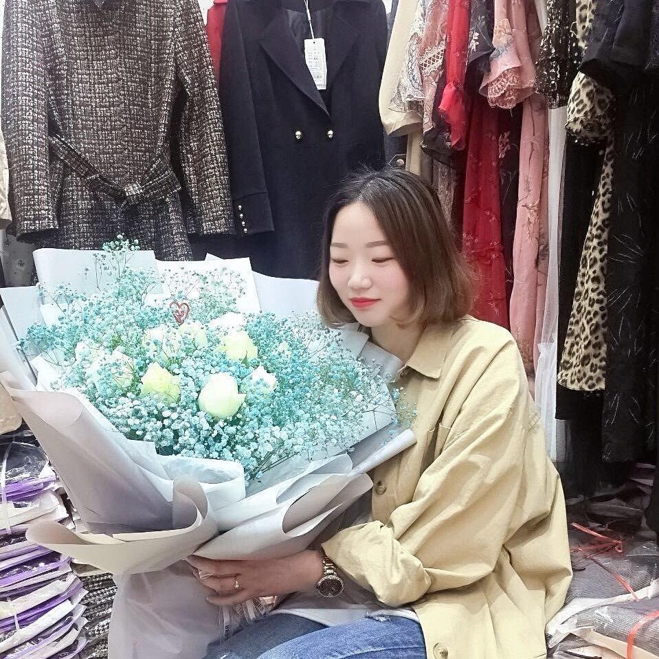 @万爱玲服装商行