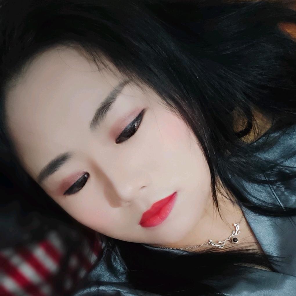 闫小言