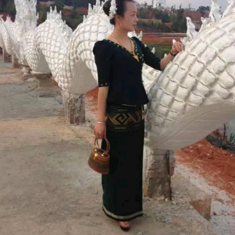 勐海苏婉娜服装店