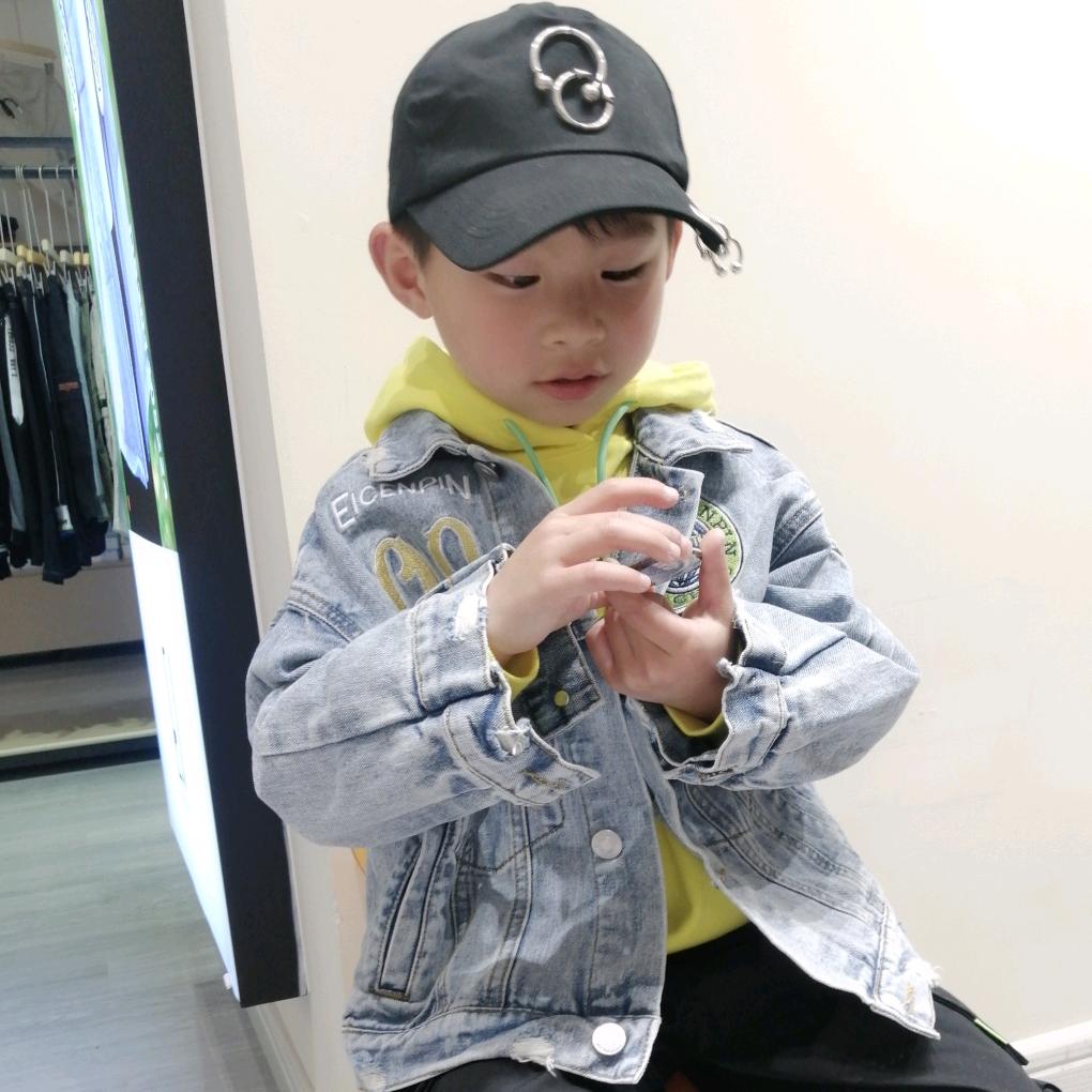 E.I亲子时装东台 玉带街店