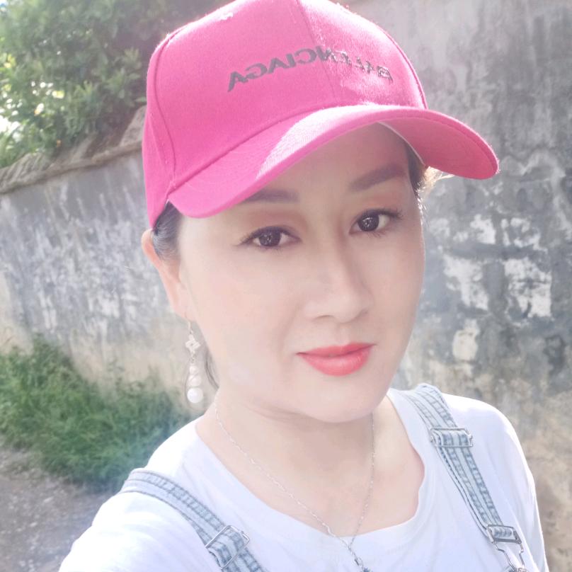 芙蓉镇花姐，拒绝私聊。