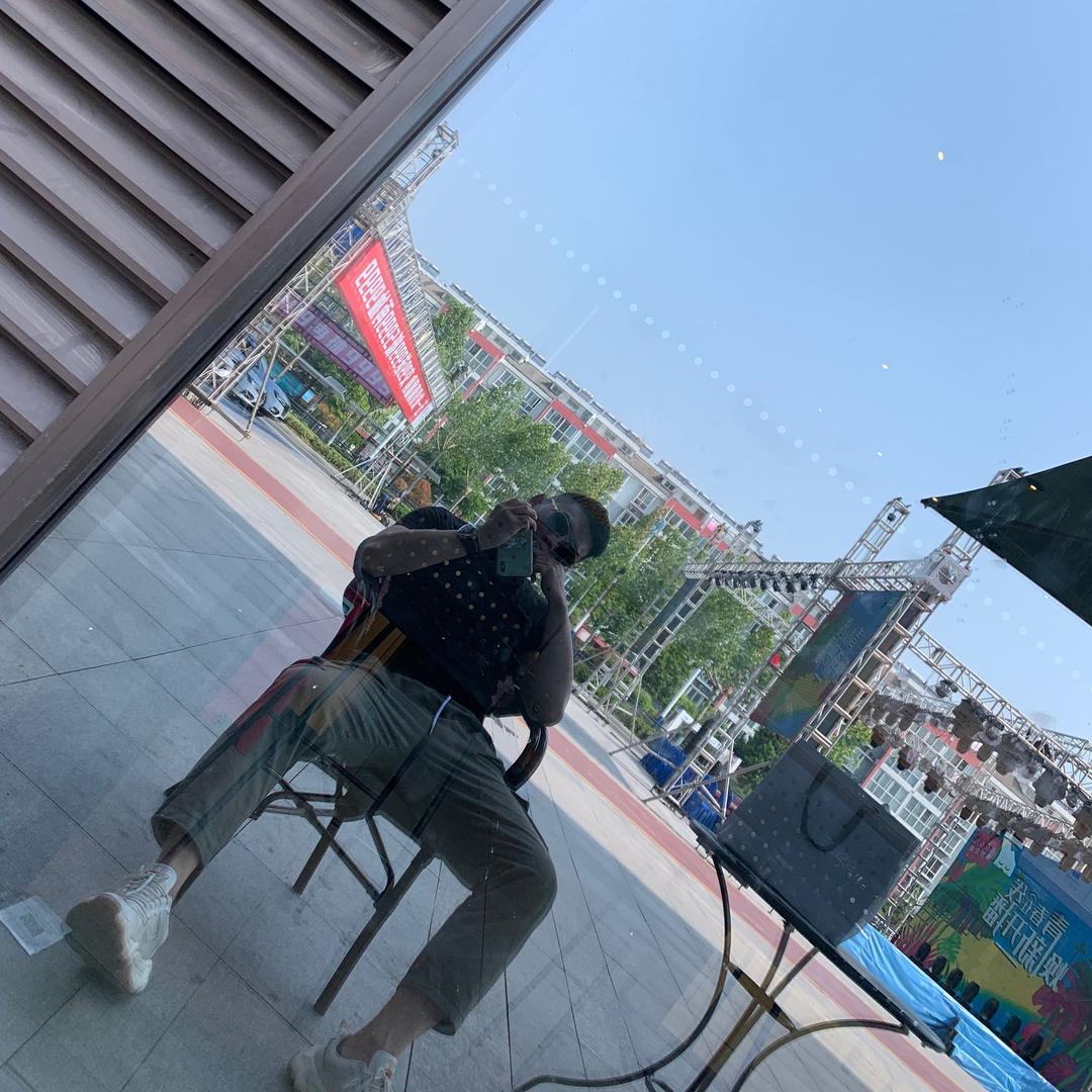 梁锦～西瓜专业代发