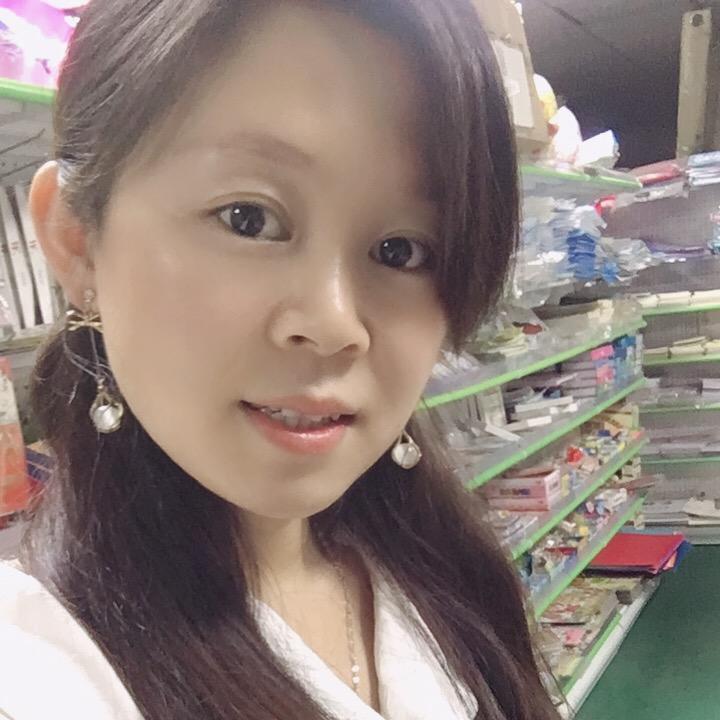 云妹（单亲三宝妈）