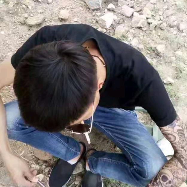 我是破烂小伙子
