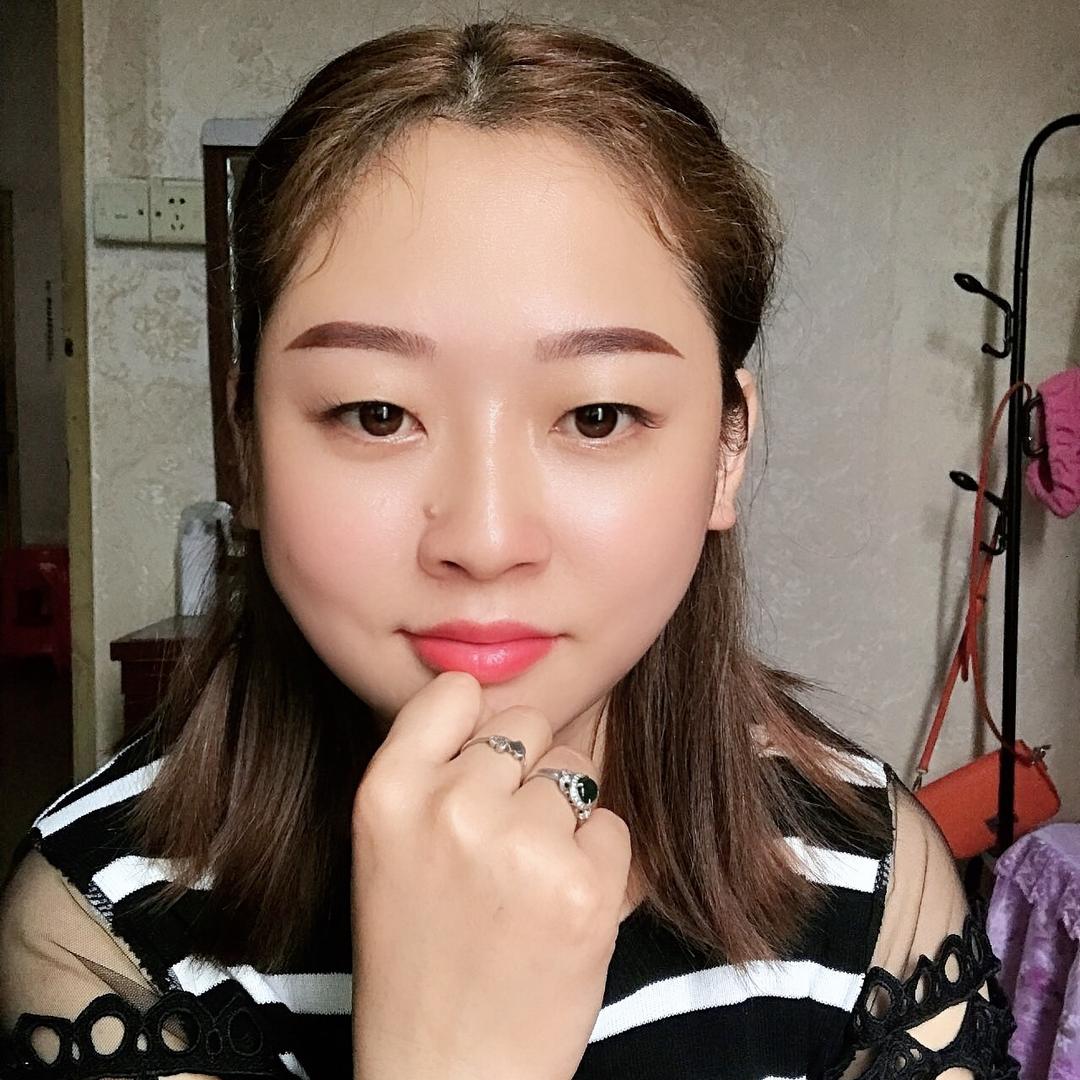 睫毛下的眼泪