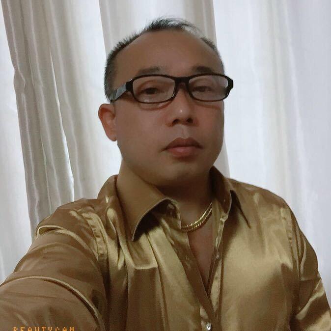 《肖华》