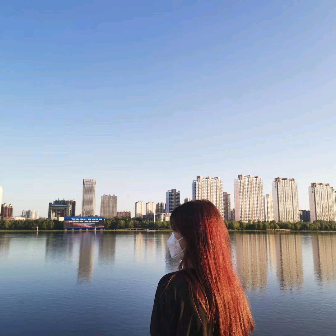 小吕同学🙈