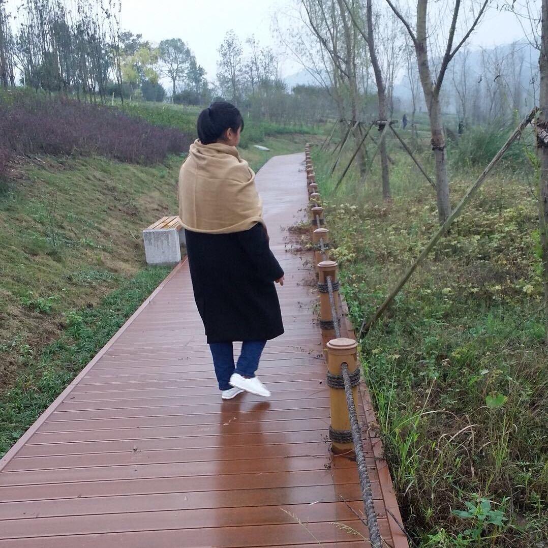 彩虹艳子拍摄者