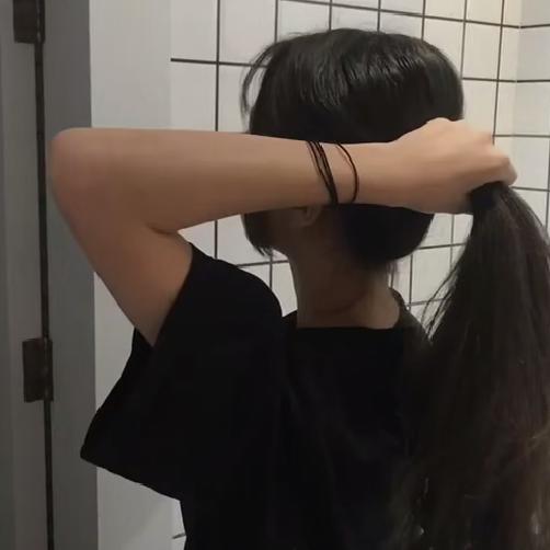 忙着可爱.