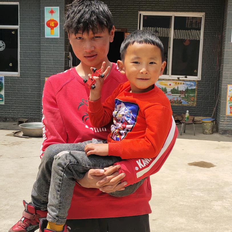 为了生活，加油