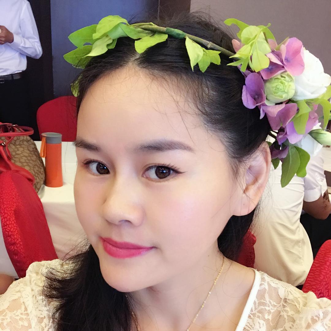 青苑商业广场美睫季姐