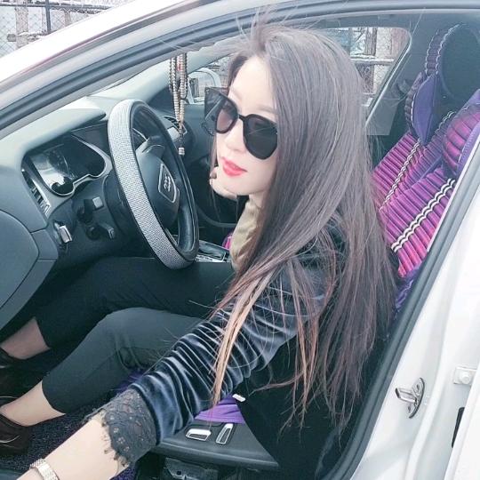 婷妃儿