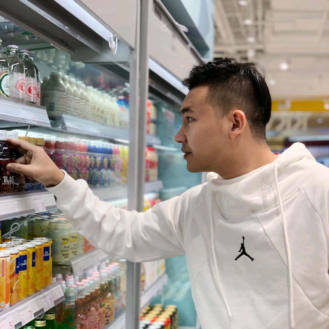 王帅徒手装出一套房