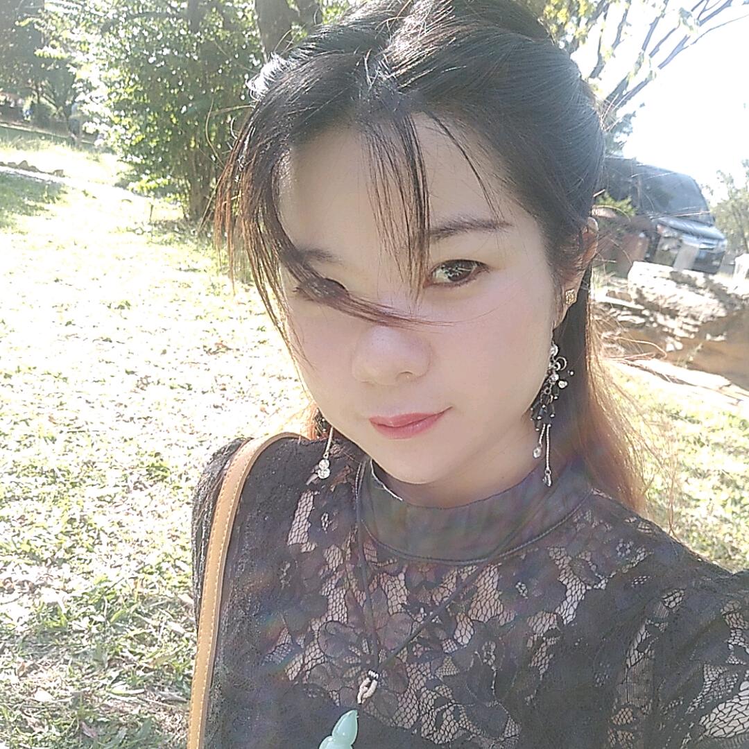 嫣然💕回眸