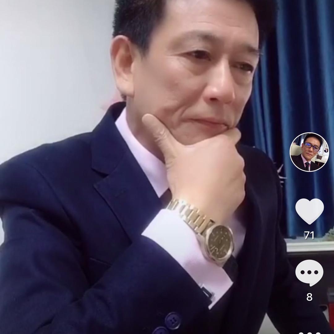 大漠冷月