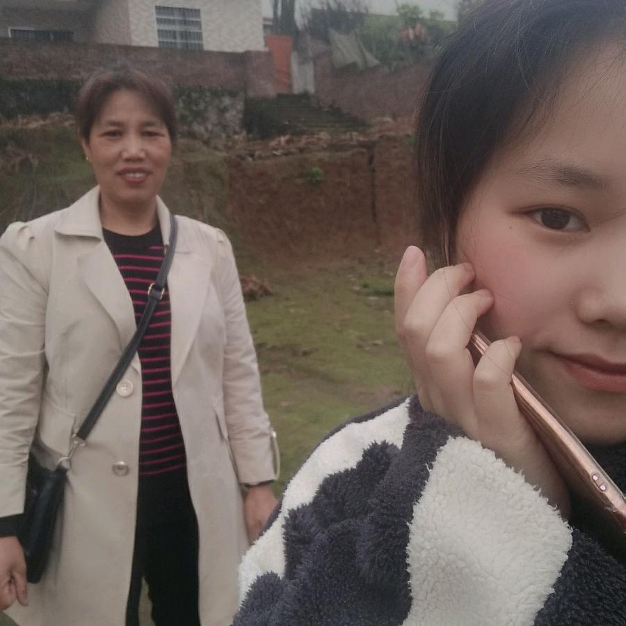 邓菊华