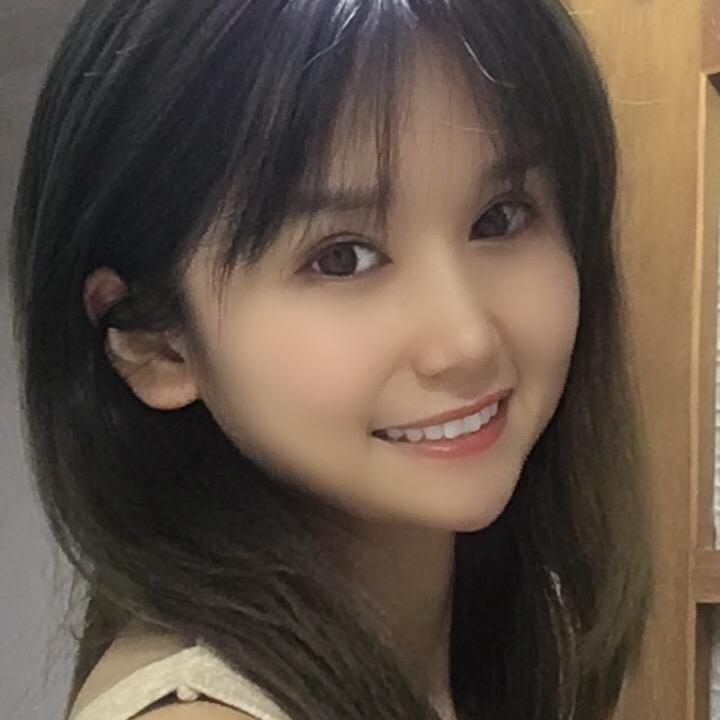 干净的白衬衫
