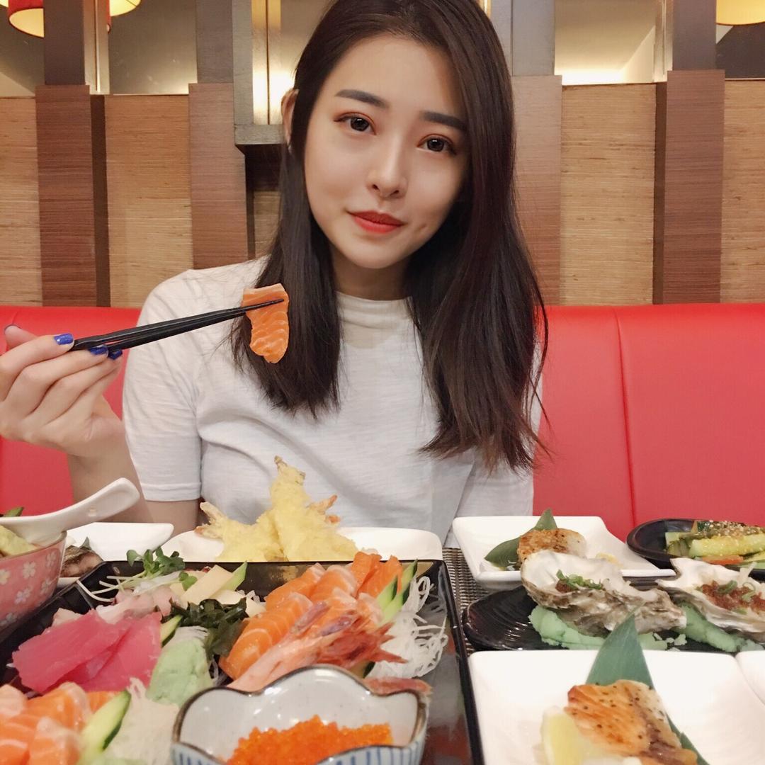 小鲸鱼Bella