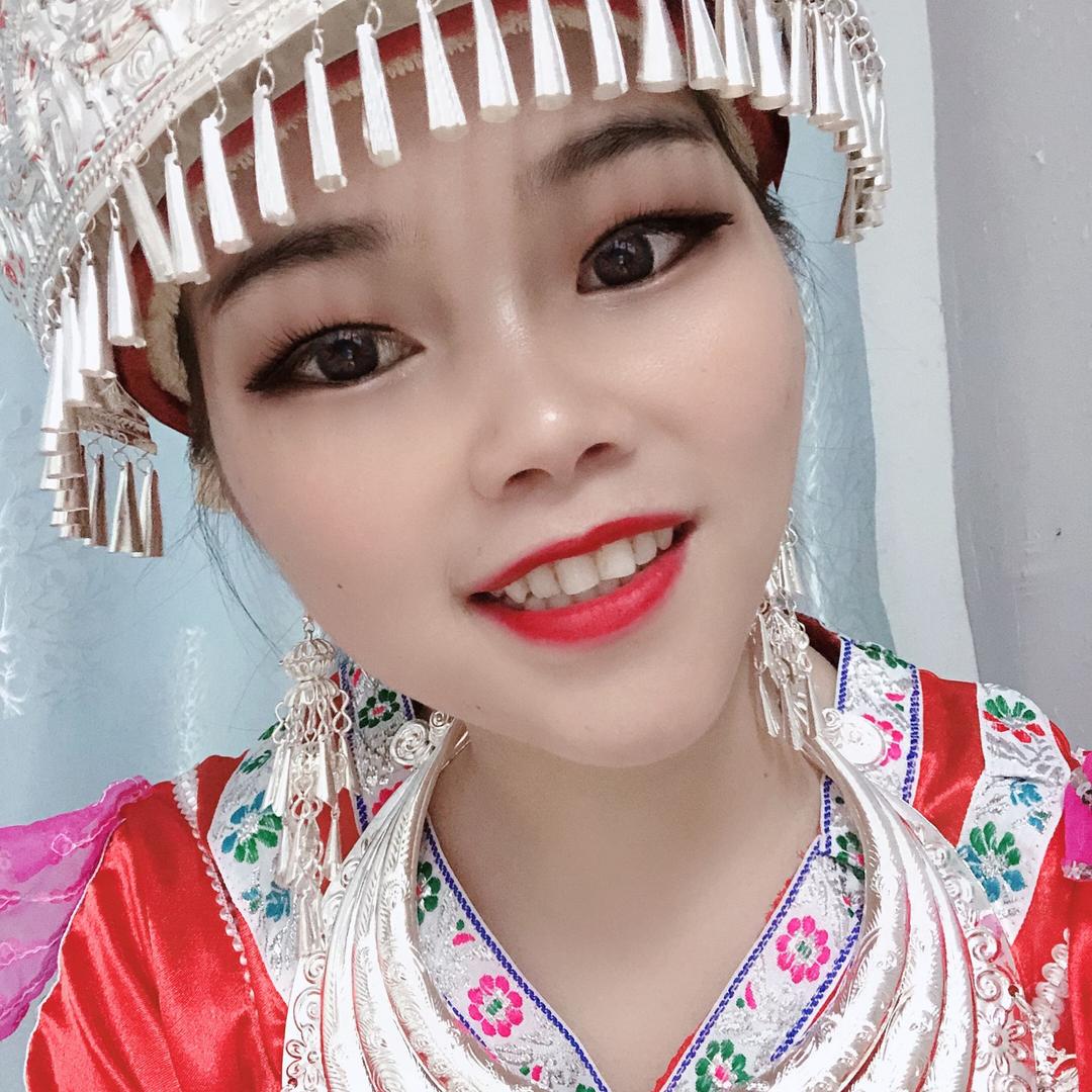 贵州苗族  苗苗