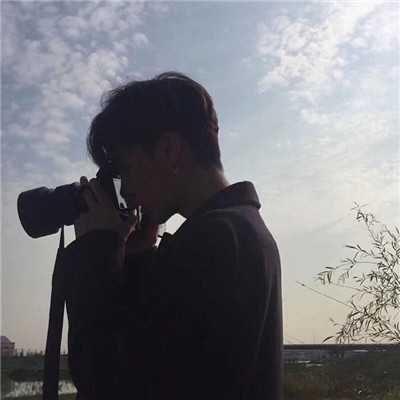 打火机与 公主裙