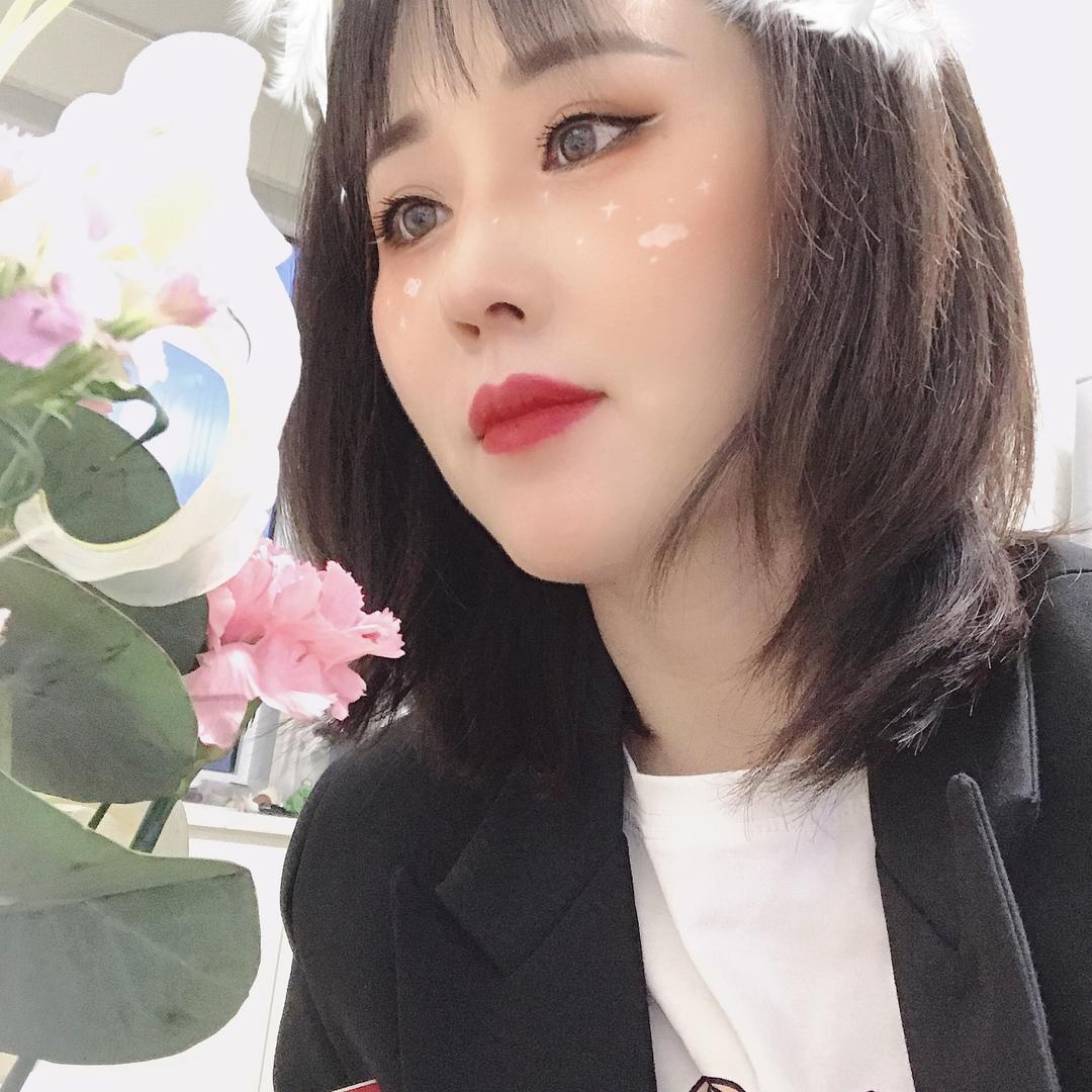 @饰言美甲美睫@