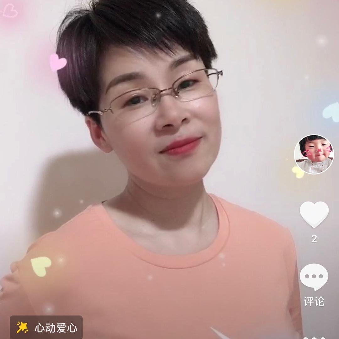 海宁宏来依品皮草
