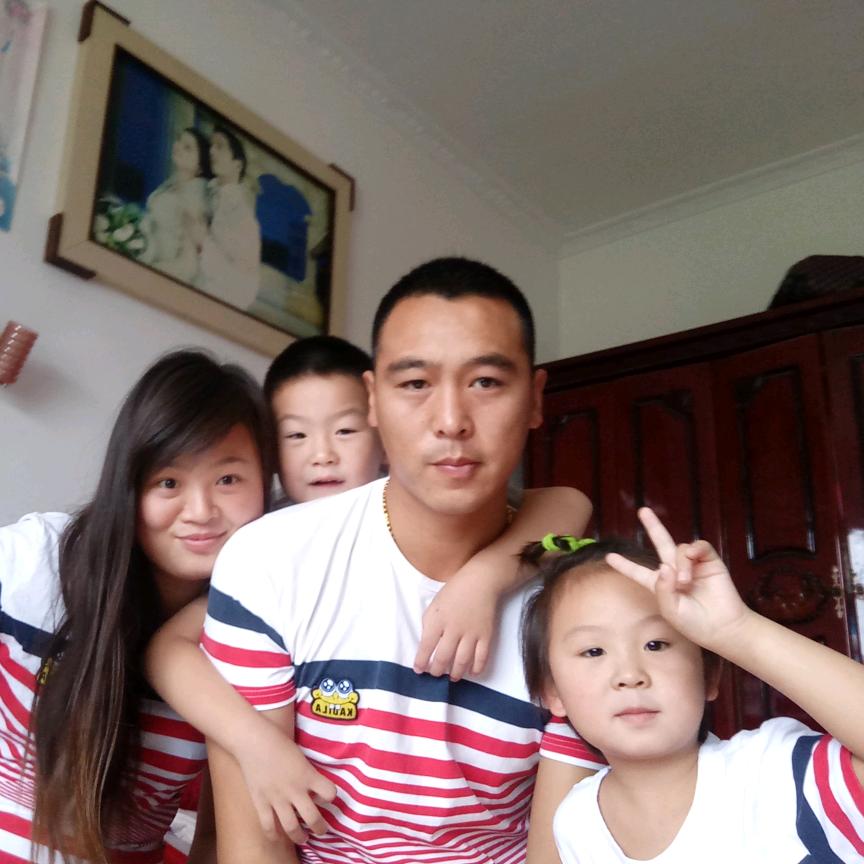 累了 谁💔疼.：[